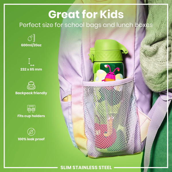 A water bottle fits inside a backpack's mesh pocket. It's 600ml/20oz, 232 x 65 mm, and leak-proof. The backpack is pastel-colored, and the bottle has a cartoon design.